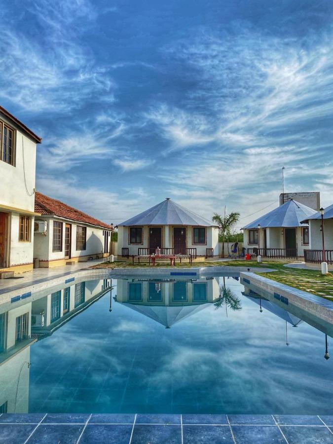 The Village Resort Kodae Bagian luar foto