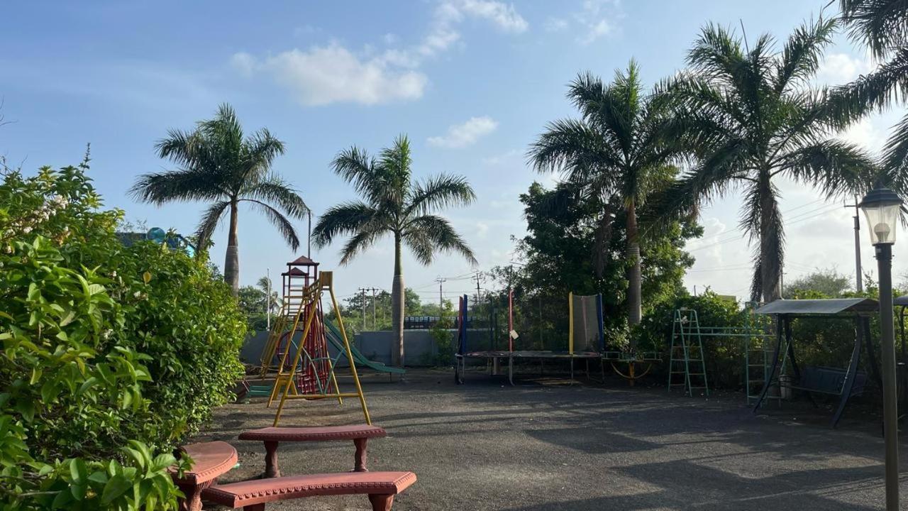 The Village Resort Kodae Bagian luar foto
