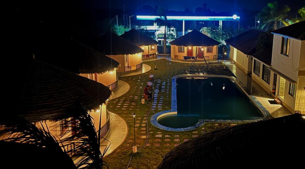 The Village Resort Kodae Bagian luar foto